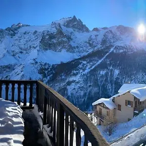 Hébergement de vacances D'étape Aux Terrasses Ensoleillées, La Grave